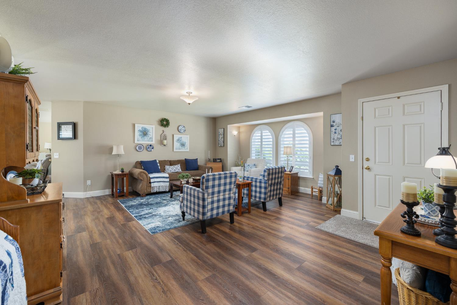6873 Rodeo Drive Sanger, CA 93657 - Photo 5 of 47