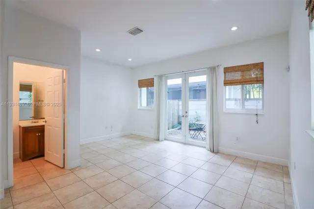 $3,500 | 2947 Coconut Avenue, Unit 4, Miami, FL 33133