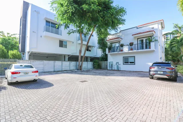 $3,500 | 2947 Coconut Avenue, Unit 4, Miami, FL 33133