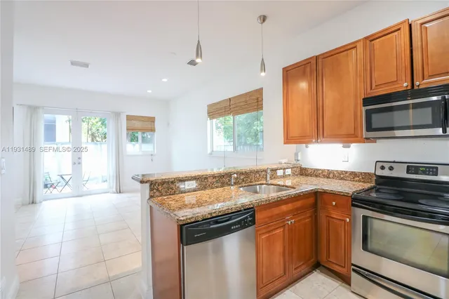 $3,500 | 2947 Coconut Avenue, Unit 4, Miami, FL 33133