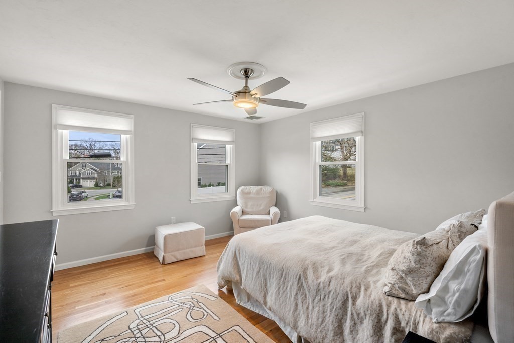 425 Central Avenue Needham, MA 02494 - Photo 17 of 23