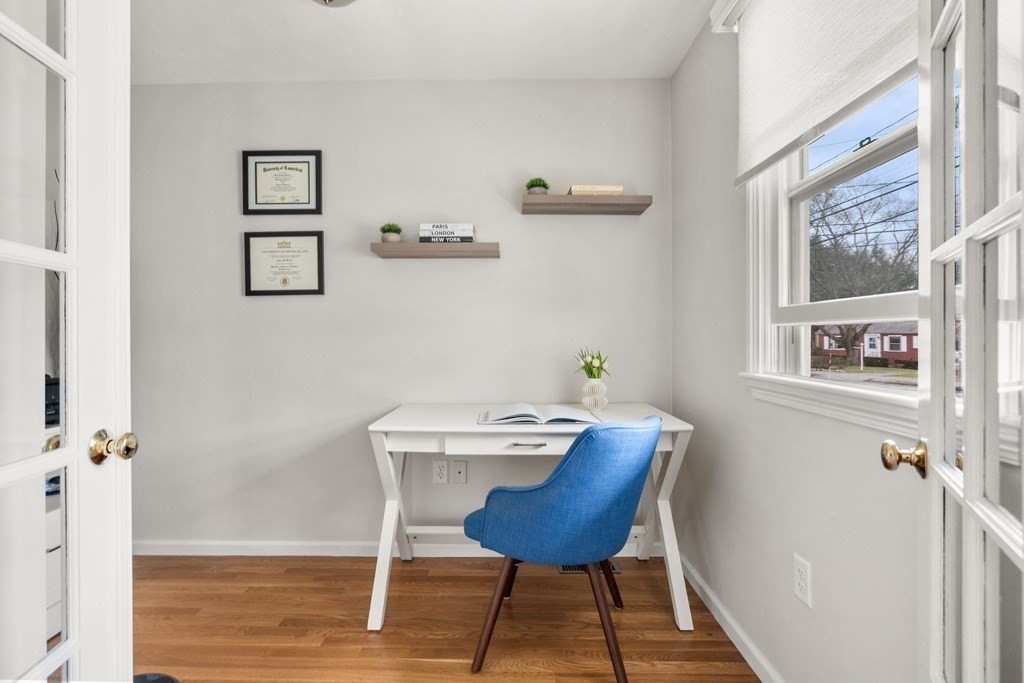 425 Central Avenue Needham, MA 02494 - Photo 4 of 23