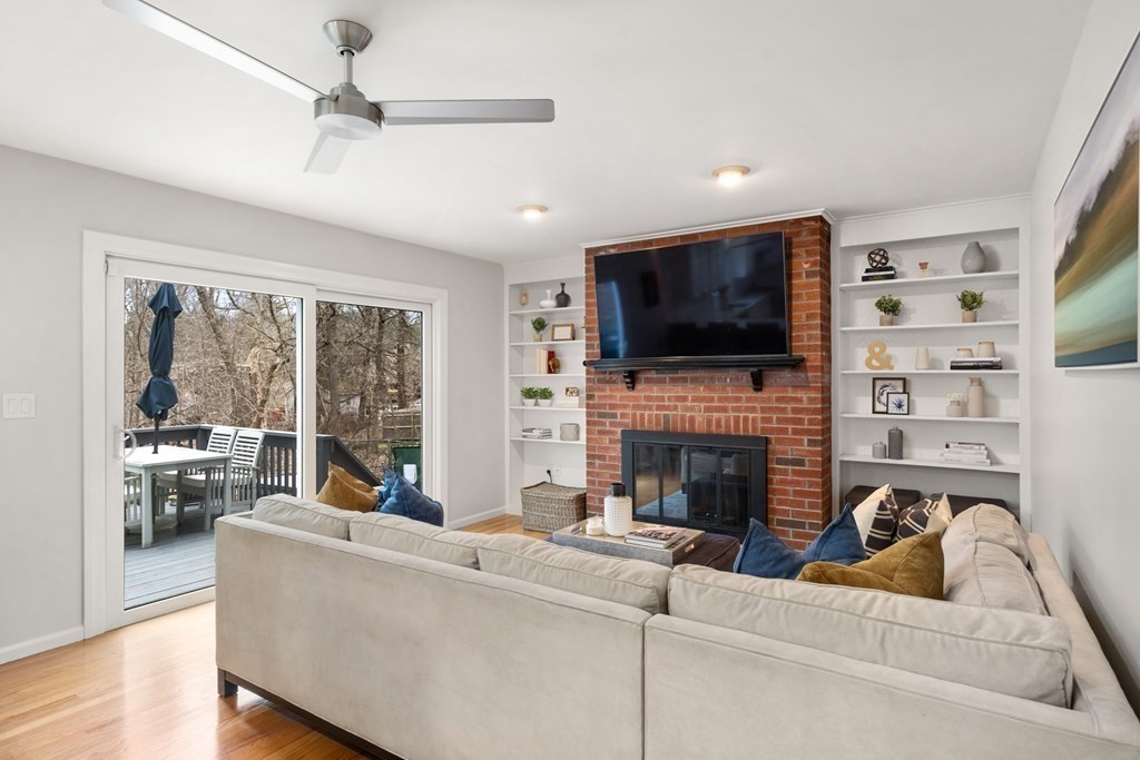425 Central Avenue Needham, MA 02494 - Photo 10 of 23