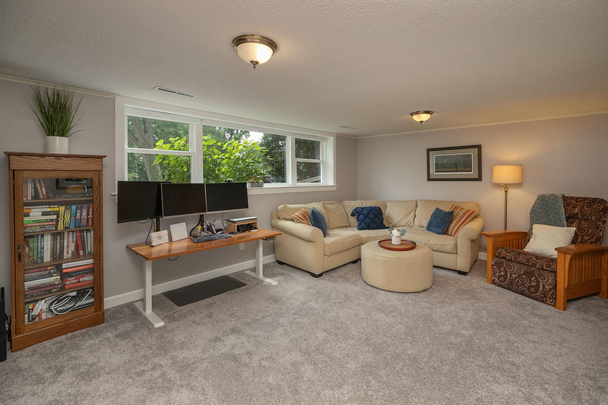 3203 Knoll Lane Northwest Rochester, MN 55901 - Photo 23 of 35 Gallery Image 23