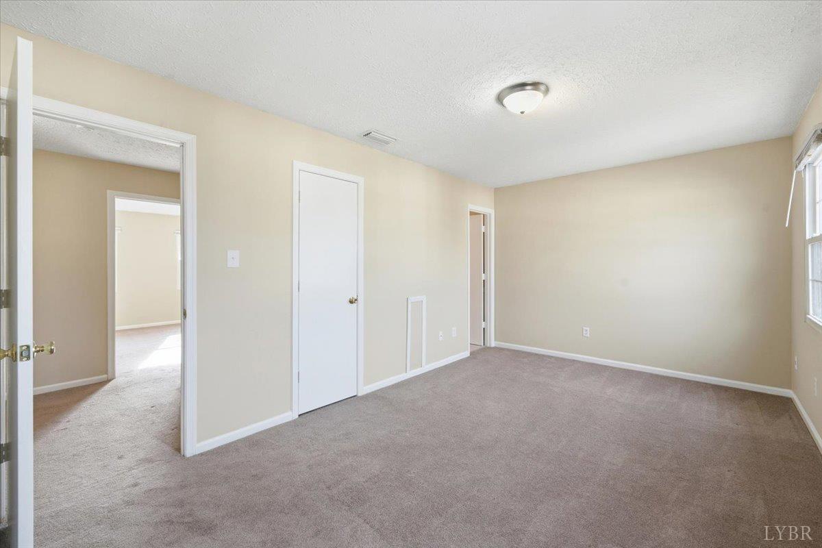 154 Kitty Hawk Square Lynchburg, VA 24502 - Photo 20 of 30 a view of an empty room