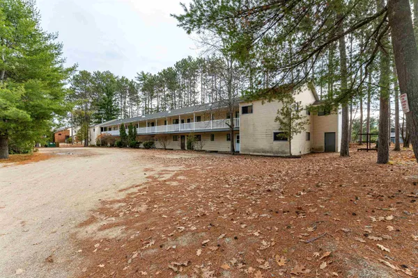 $216,000 | 42 Wylie Court, Unit 1, Conway, NH 03860