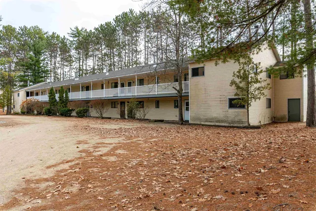 $225,000 | 42 Wylie Court, Unit 1, Conway, NH 03860