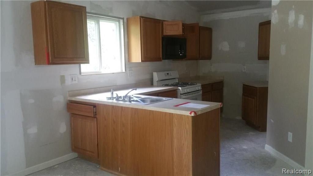463 North Conklin Road Lake Orion, MI 48362 - Photo 8 of 8