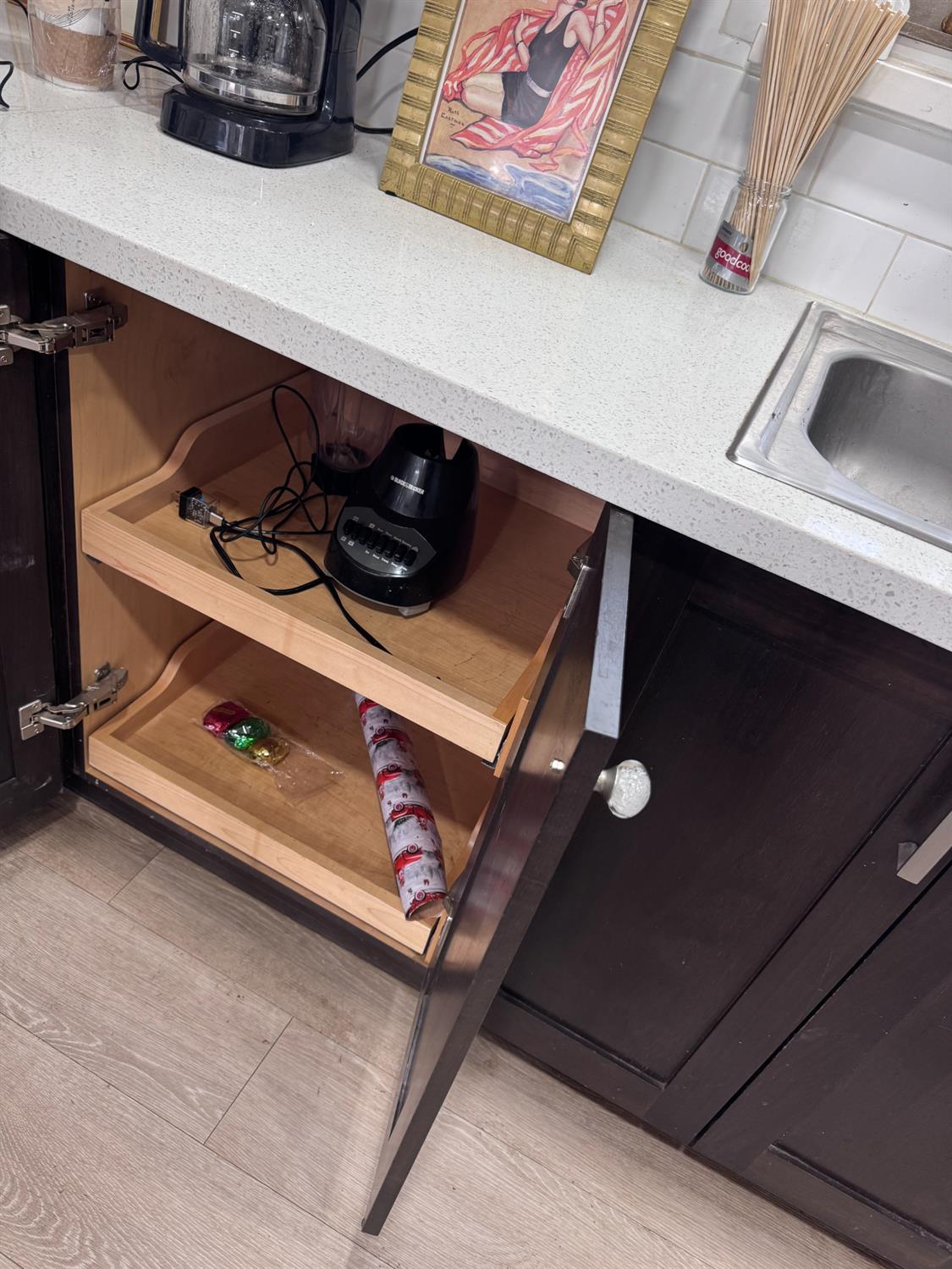 250 Davis Street Turlock, CA 95380 - Photo 18 of 18 Pull out drawers