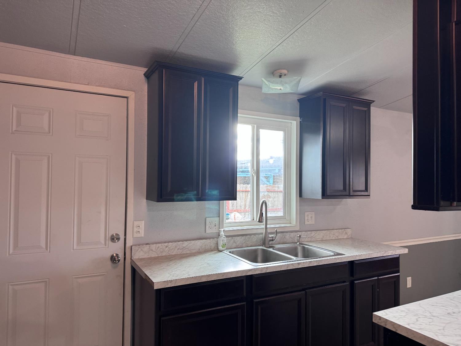 250 Davis Street Turlock, CA 95380 - Photo 7 of 18 Modular home, gas stove