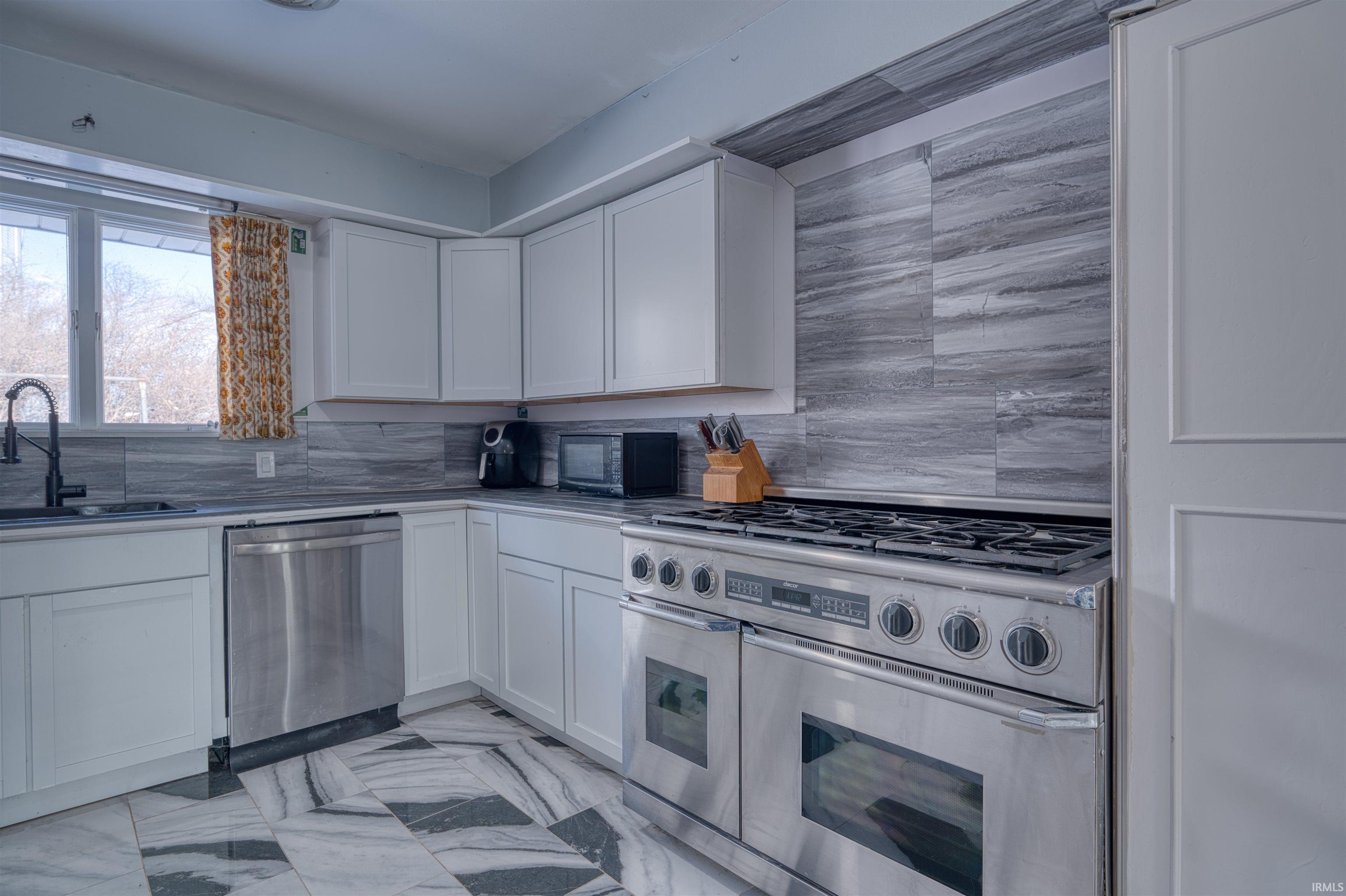 986 Highway 168 Fort Branch, IN 47648 - Photo 13 of 36