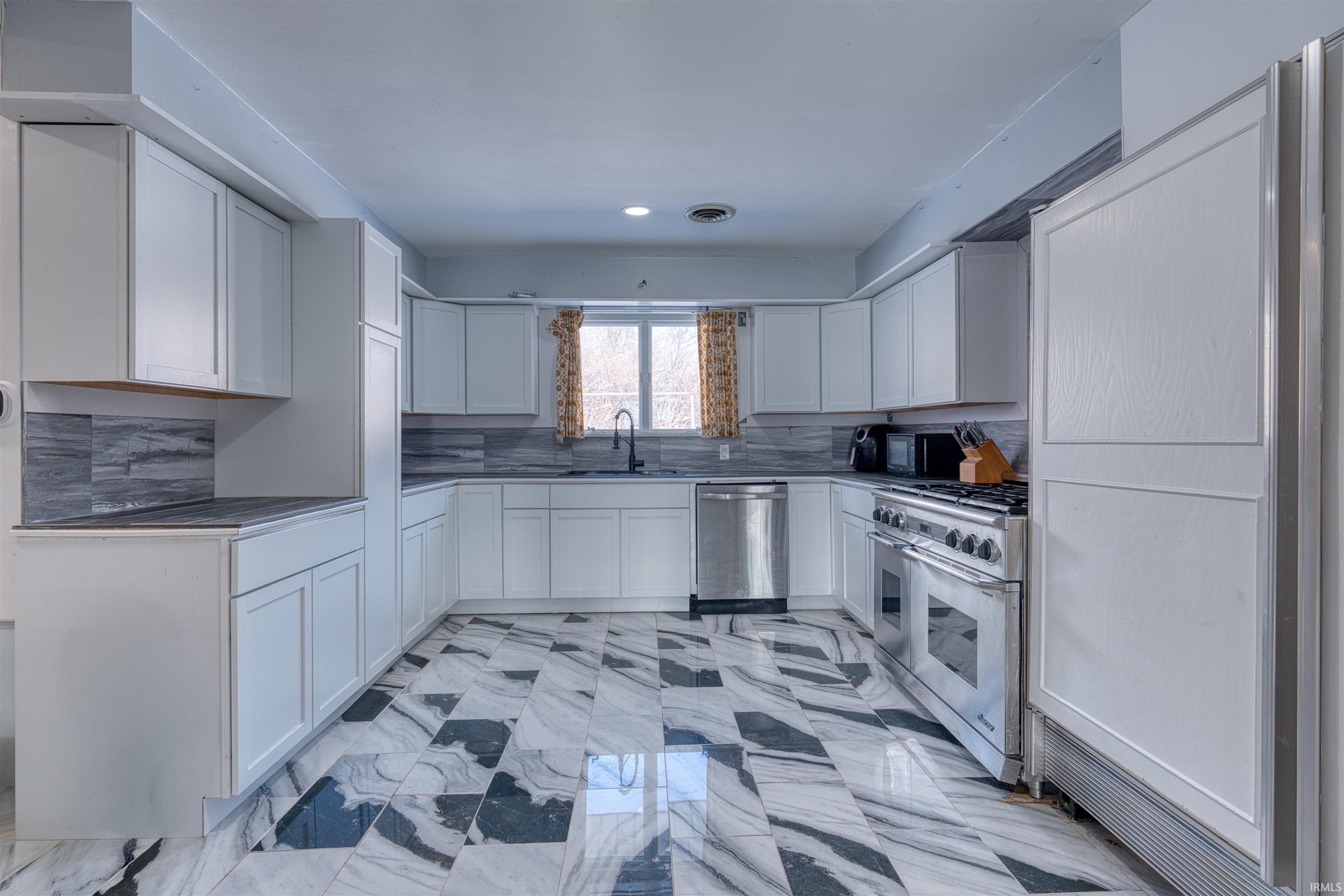 986 Highway 168 Fort Branch, IN 47648 - Photo 15 of 36