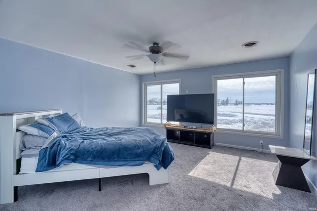 $359,900 | 986 Highway 168, Fort Branch, IN 47648