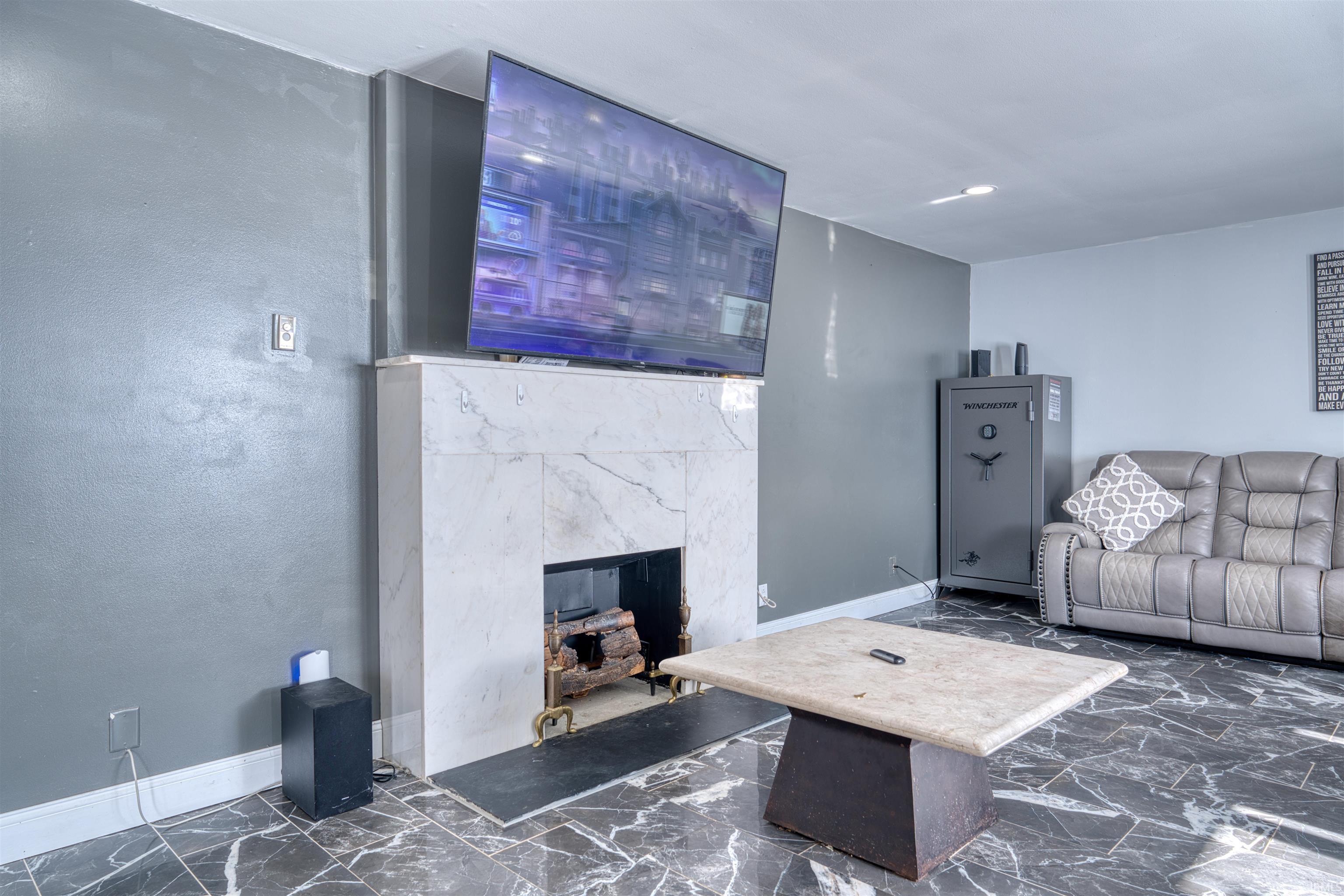 986 Highway 168 Fort Branch, IN 47648 - Photo 6 of 36