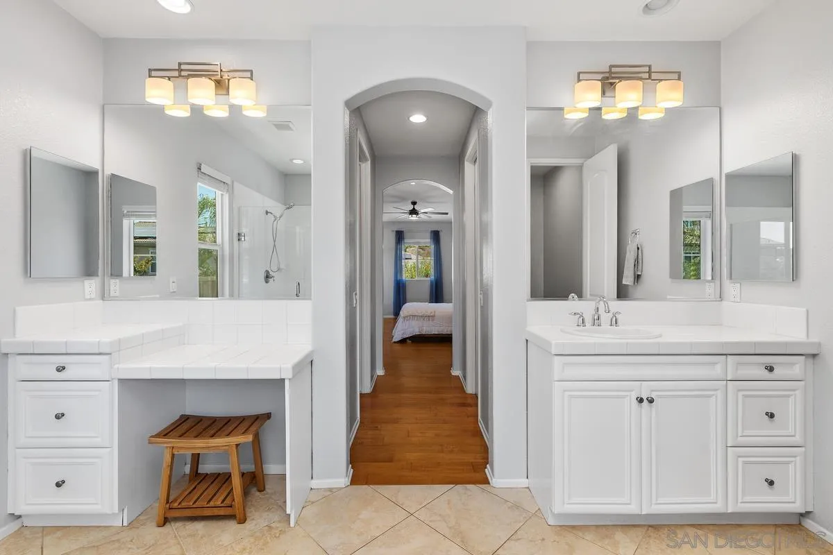 3669 Lake Park Road Fallbrook, CA 92028 - Photo 24 of 44 Primary Bath/Spa