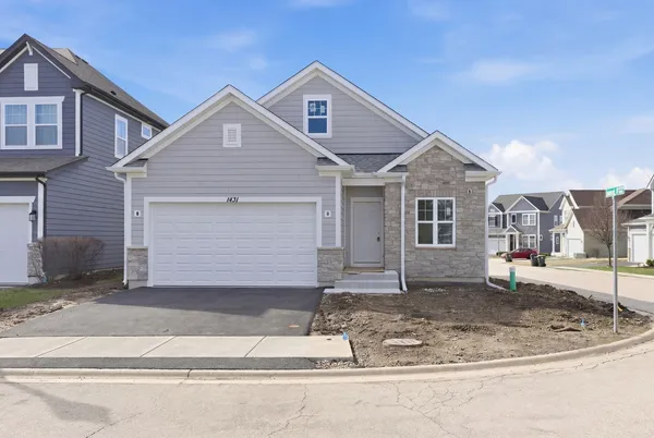 $749,990 | 1431 Somerset Place, Barrington, IL 60010