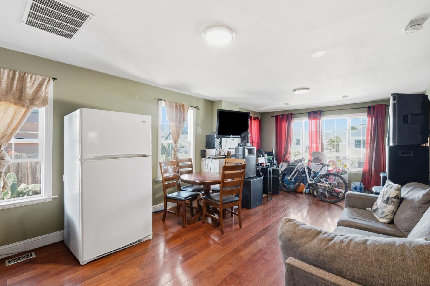 36 Pine Street Salinas, CA 93901 - Photo 14 of 42