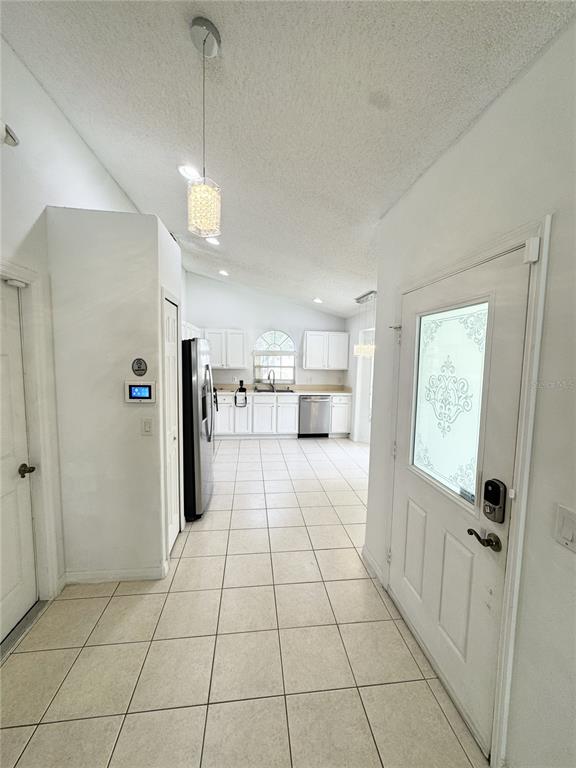 2627 Oneida Loop Kissimmee, FL 34747 - Photo 3 of 24
