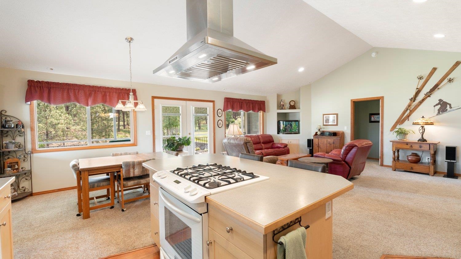 15406 North Ferrall Street Mead, WA 99021 - Photo 14 of 43 Gallery Image 14