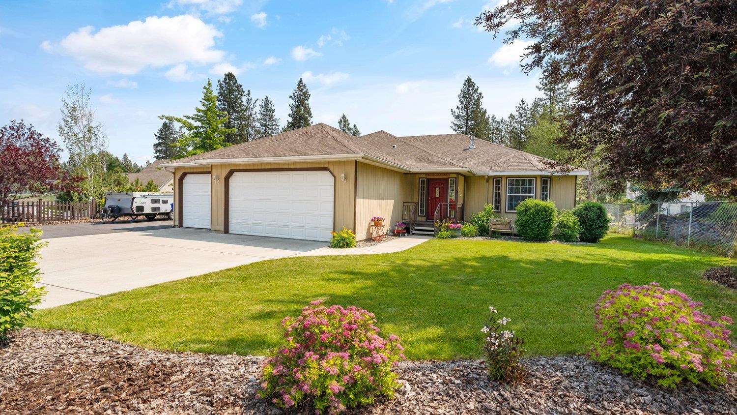 15406 North Ferrall Street Mead, WA 99021 - Photo 2 of 43 Gallery Image 2