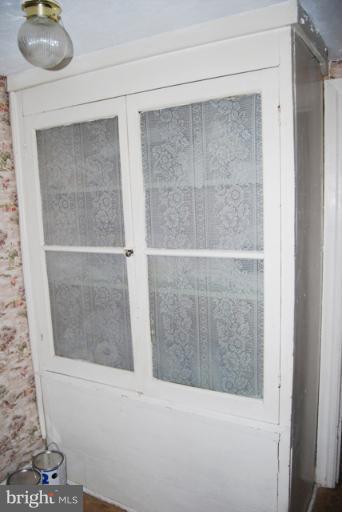 214 South Main Street Boonsboro, MD 21713 - Photo 16 of 29 Antique Built In