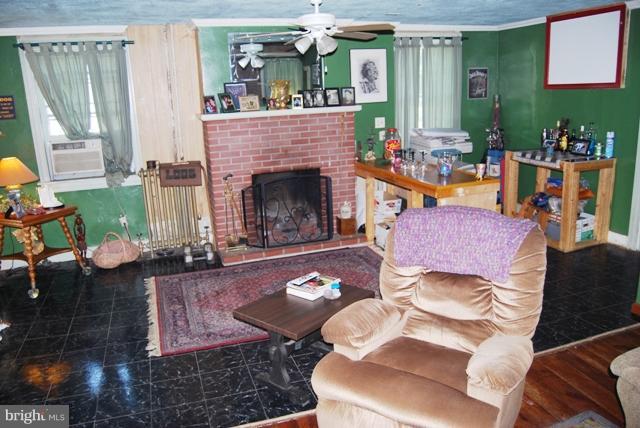 214 South Main Street Boonsboro, MD 21713 - Photo 25 of 29 Living Room