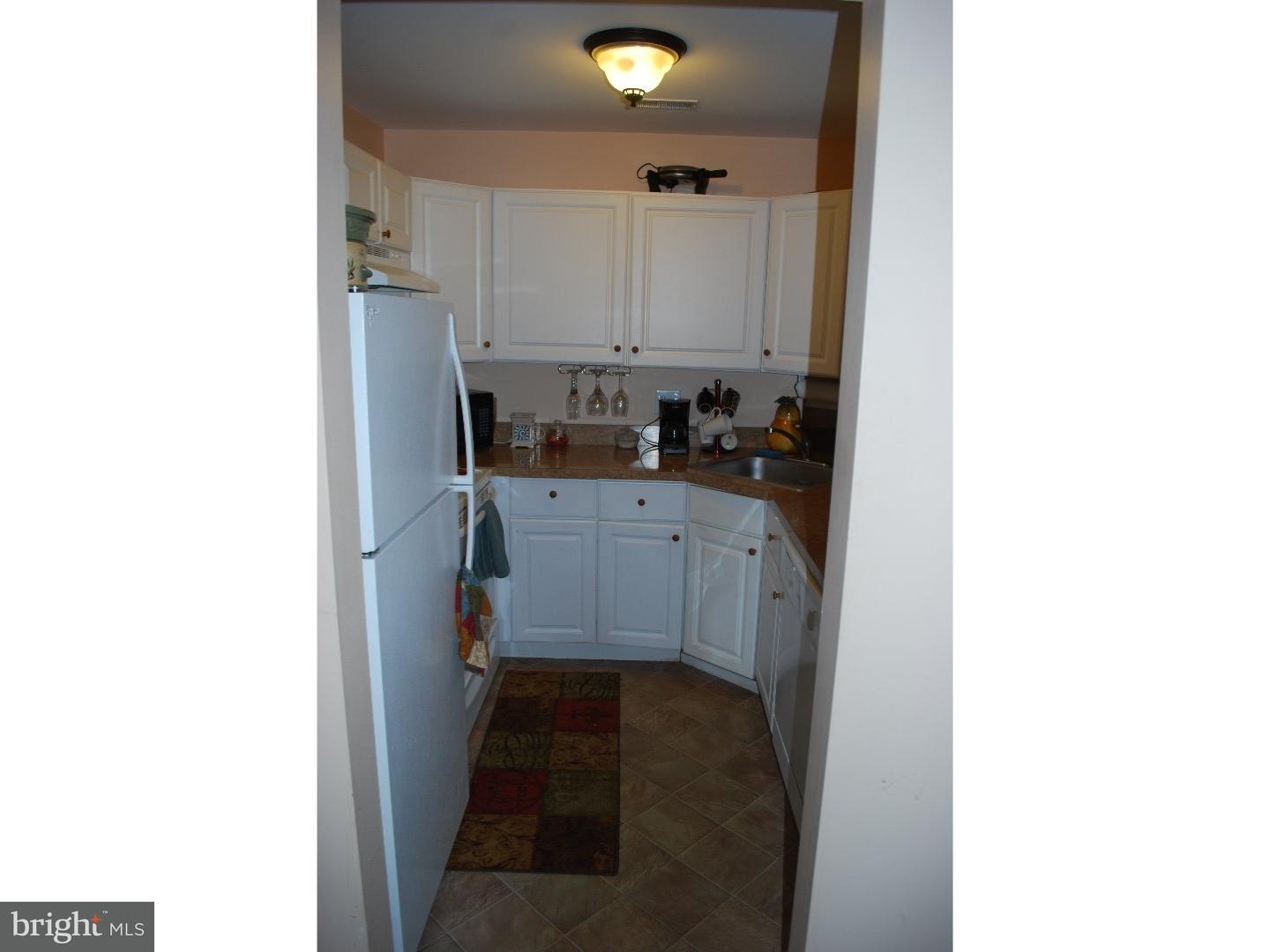 4705 A Dunbarton Road Mount Laurel, NJ 08054 - Photo 11 of 17 Kitchen