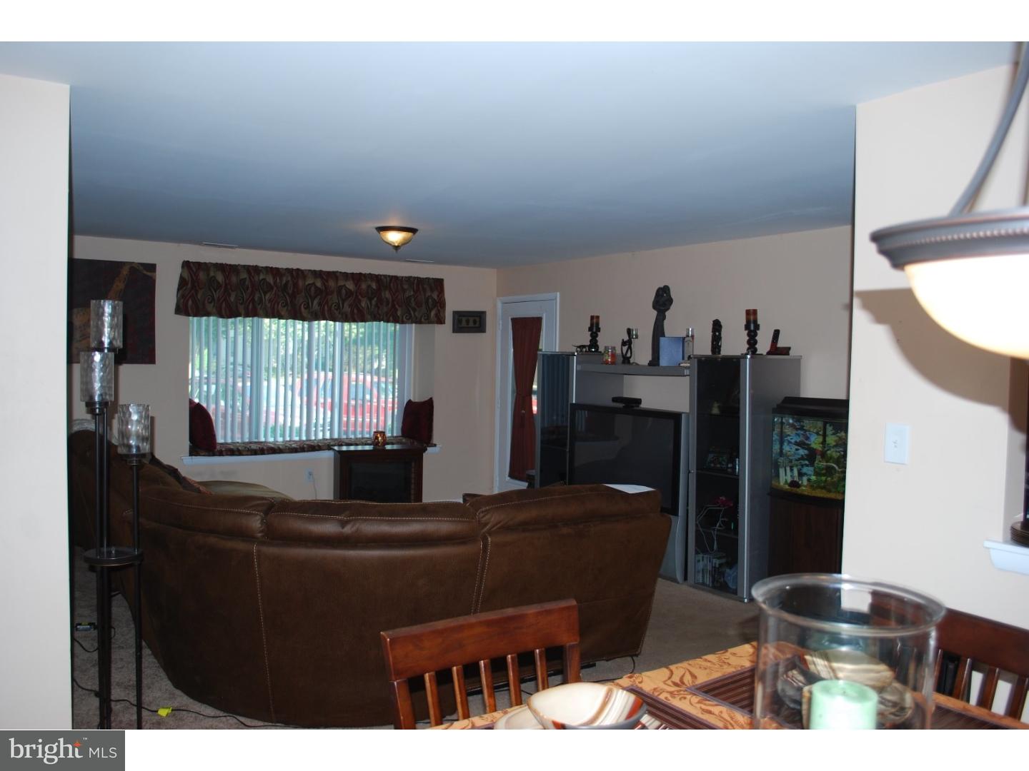 4705 A Dunbarton Road Mount Laurel, NJ 08054 - Photo 4 of 17 Living Room
