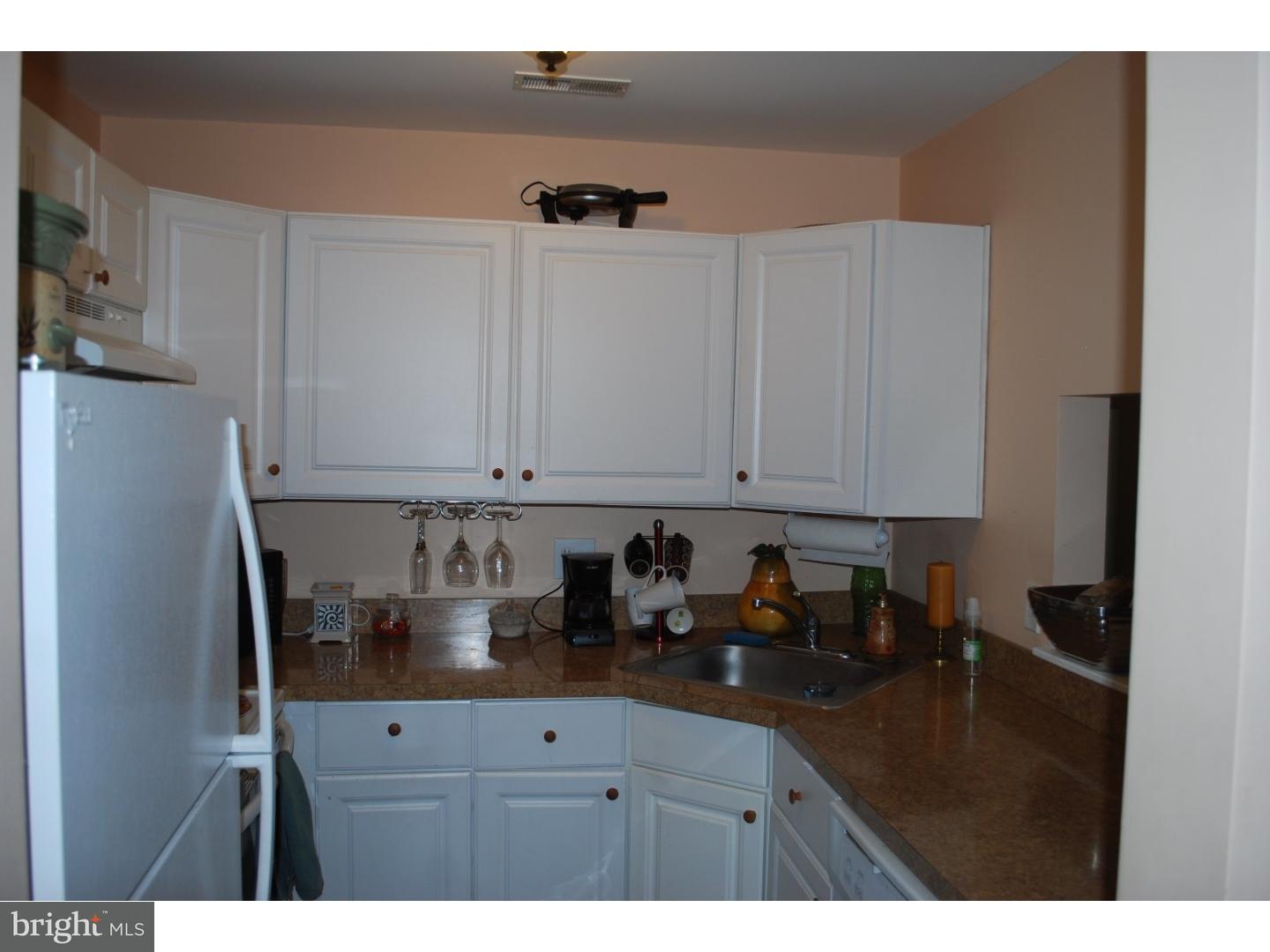 4705 A Dunbarton Road Mount Laurel, NJ 08054 - Photo 9 of 17 Kitchen