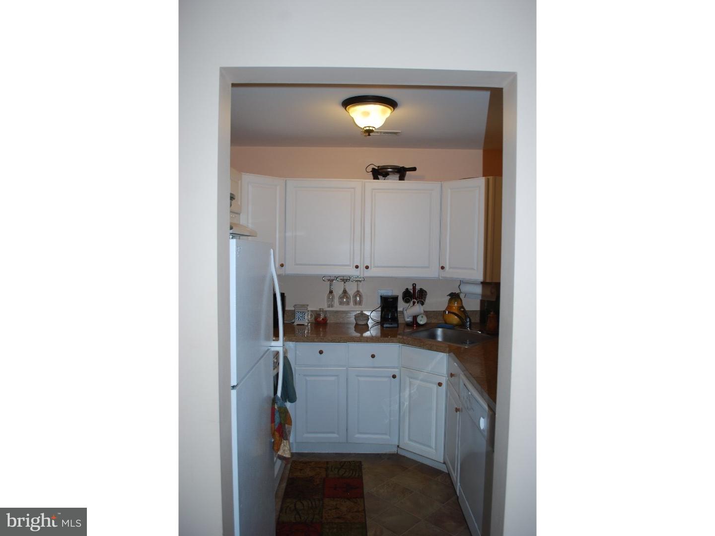 4705 A Dunbarton Road Mount Laurel, NJ 08054 - Photo 10 of 17 Kitchen