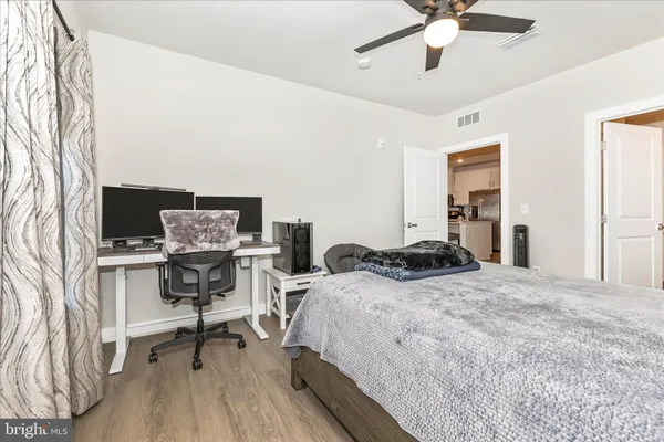 $520,000 | 12865 Mosaic Pk Way, Unit 3J, Herndon, VA 20171