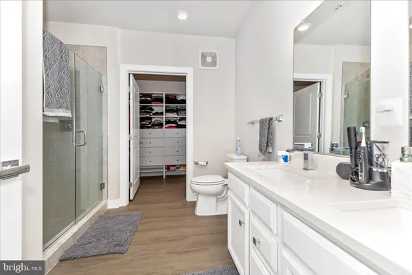 $520,000 | 12865 Mosaic Pk Way, Unit 3J, Herndon, VA 20171