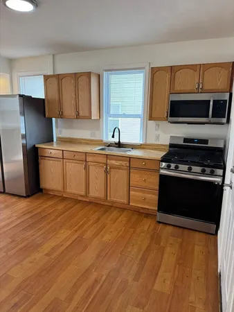 $1,650 | 11 Harmony Street, Unit 1, New Bedford, MA 02744