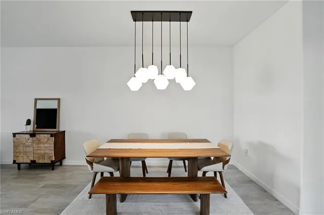 $2,450 | 1676 Alameda Drive, Naples, FL 34120