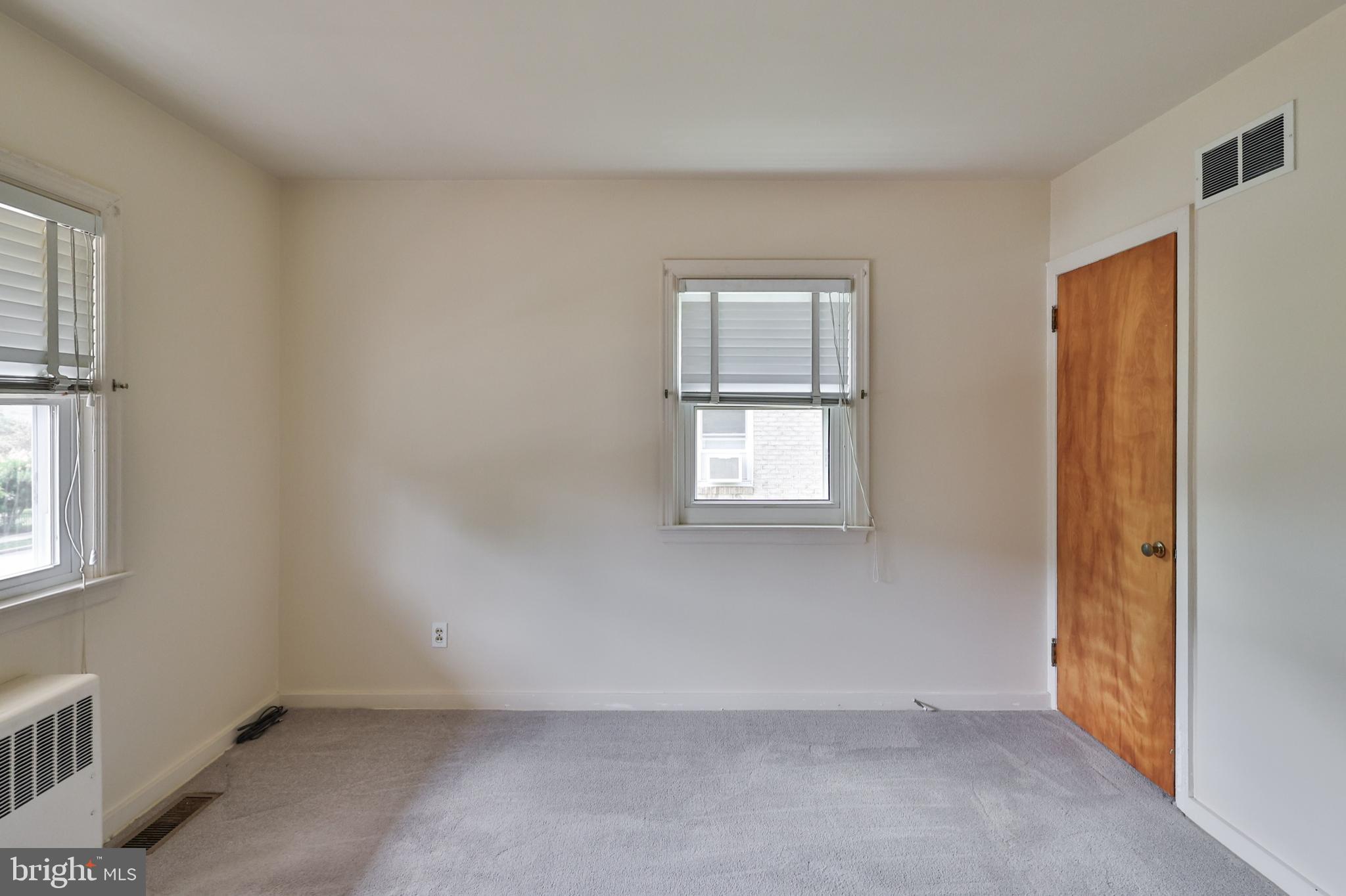 769 Lafayette Avenue Palmerton, PA 18071 - Photo 24 of 46 an empty room with windows