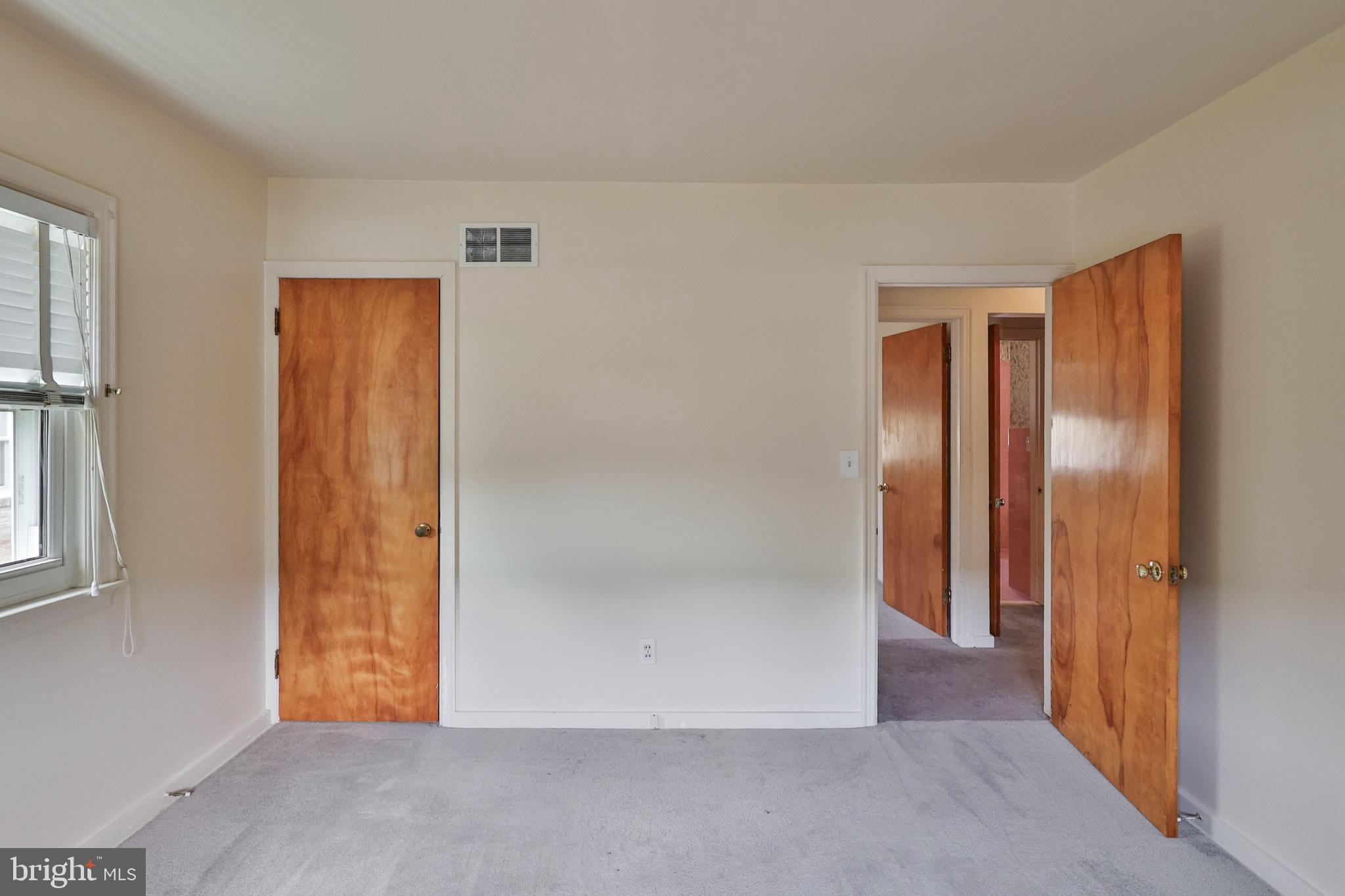 769 Lafayette Avenue Palmerton, PA 18071 - Photo 26 of 46 an empty room with windows