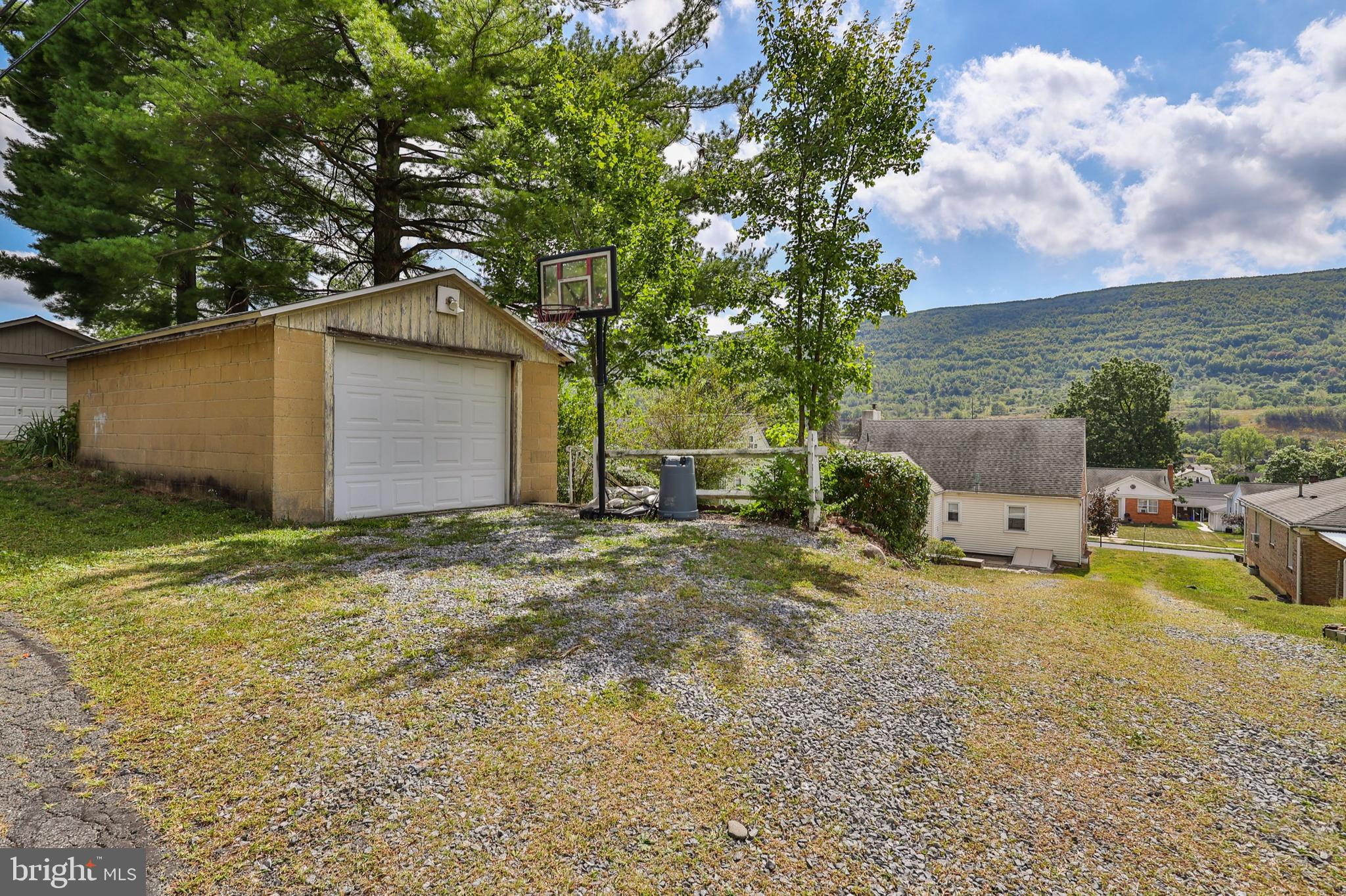 769 Lafayette Avenue Palmerton, PA 18071 - Photo 45 of 46 a backyard of a house