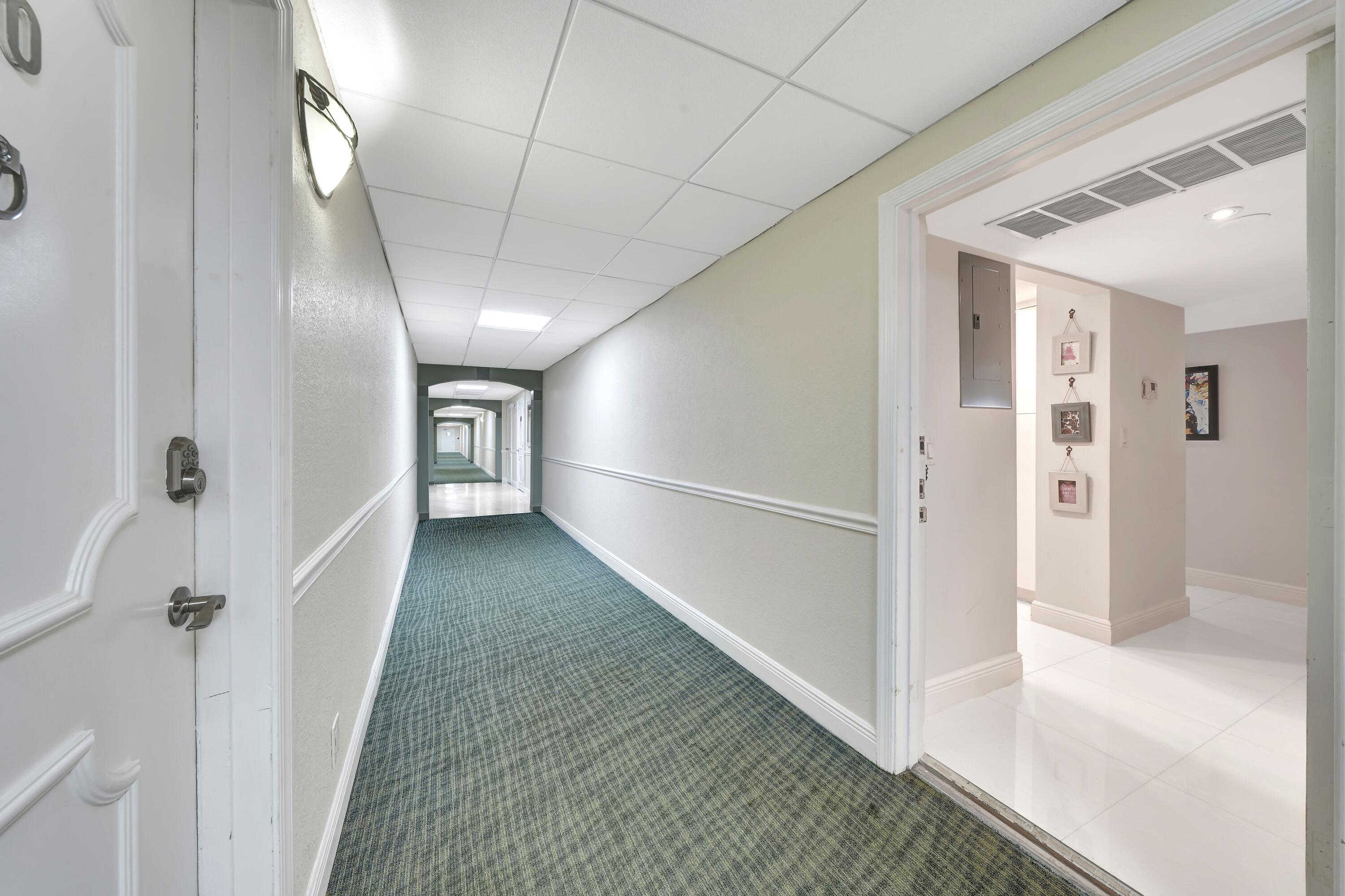 1111 South Ocean Boulevard, Unit 319 Boca Raton, FL 33432 - Photo 43 of 49 Entrance - 1111 S. Ocean Blvd. 319 Boca