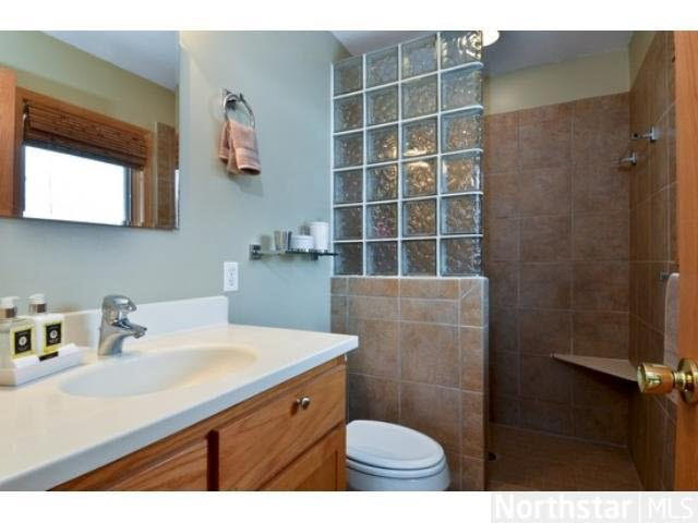 2160 Unity Avenue North Golden Valley, MN 55422 - Photo 7 of 9 Gallery Image 7
