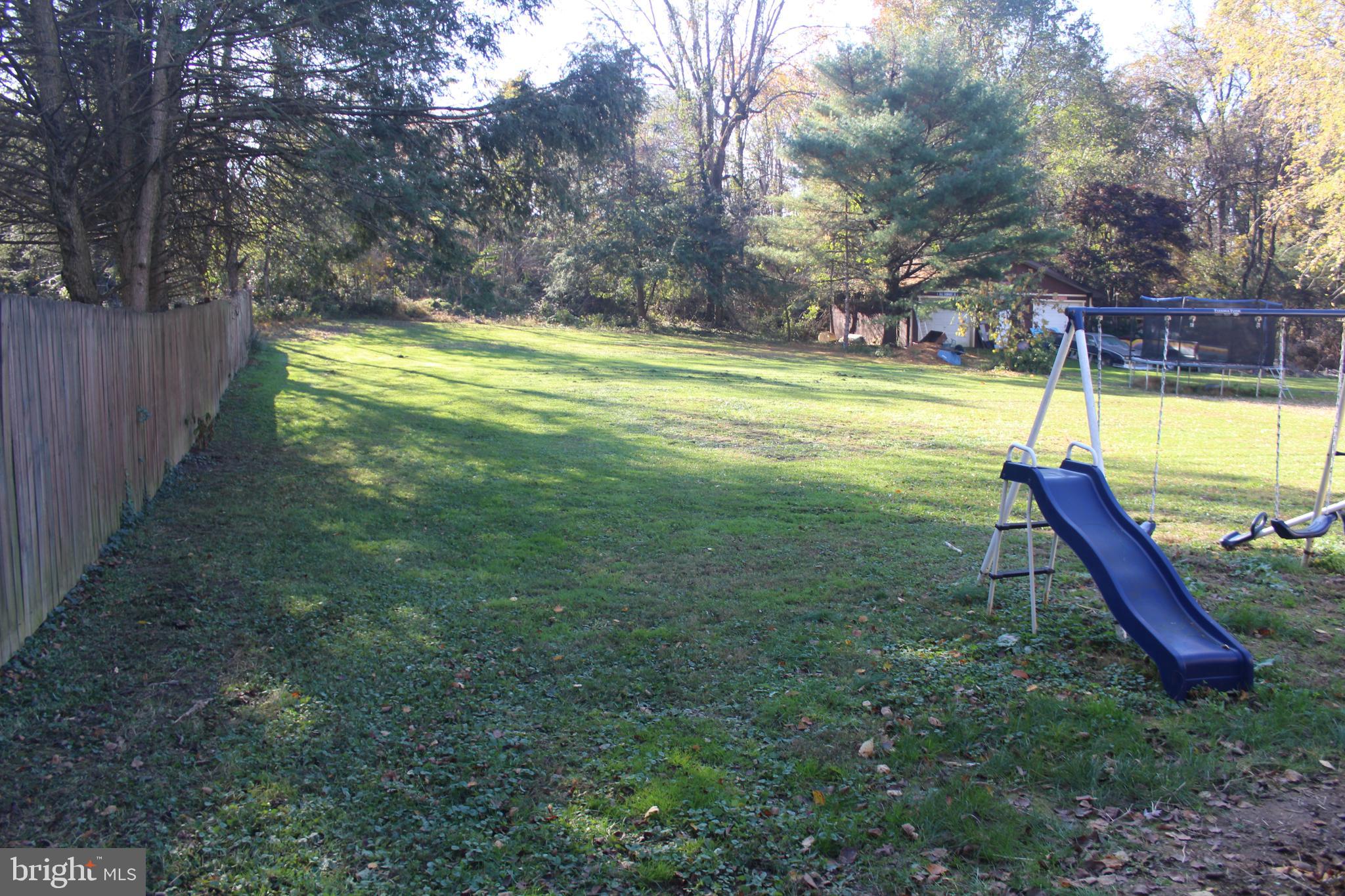 Large Rear Yard