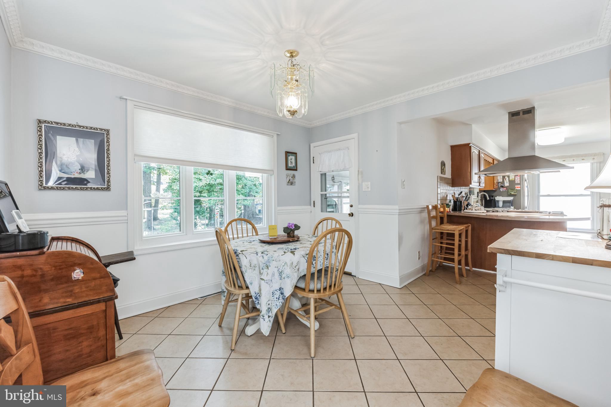 838 Marlowe Road Cherry Hill, NJ 08003 - Photo 12 of 32 Eat in Kitchen