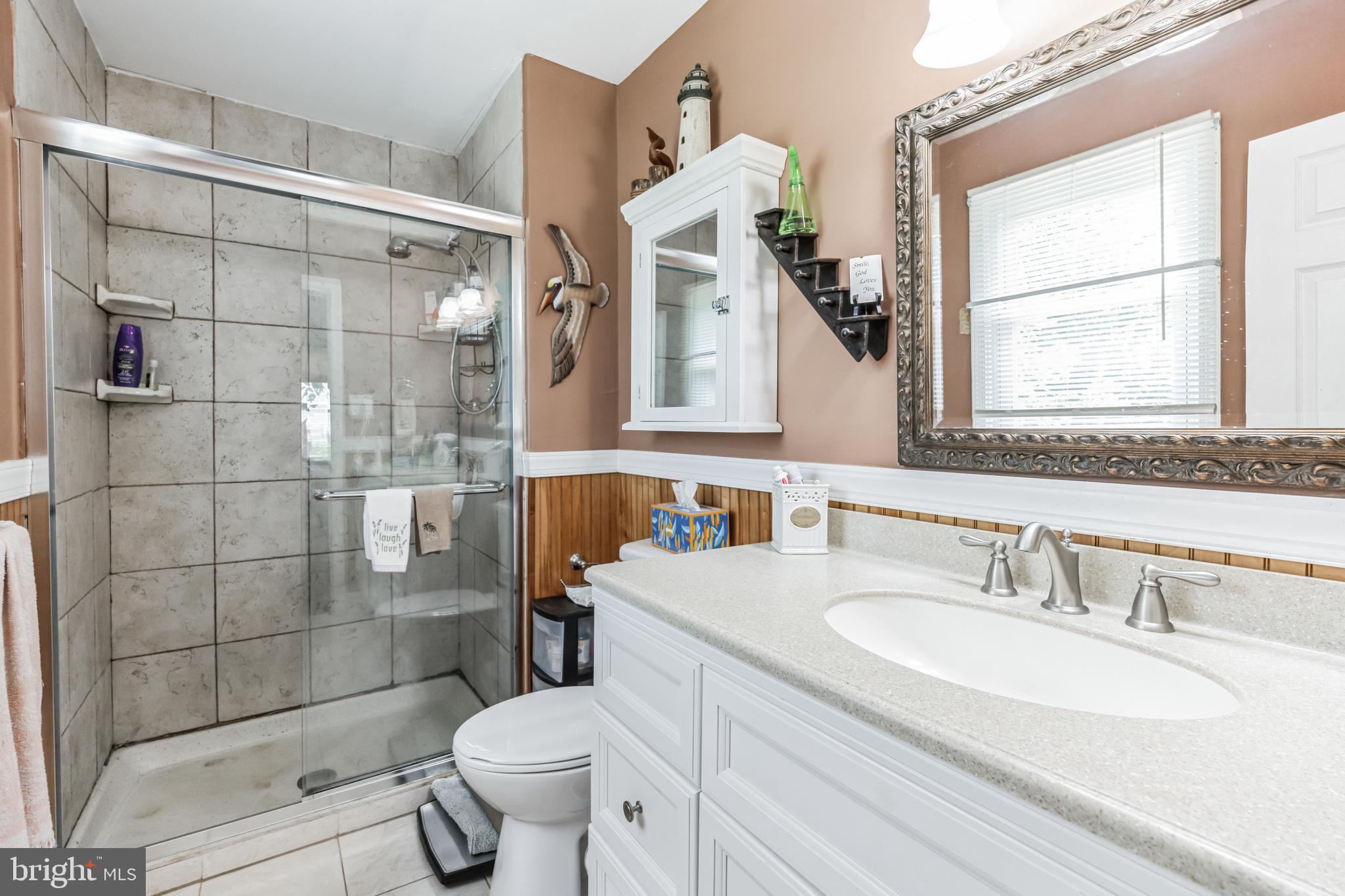 838 Marlowe Road Cherry Hill, NJ 08003 - Photo 20 of 32 Primary Bath