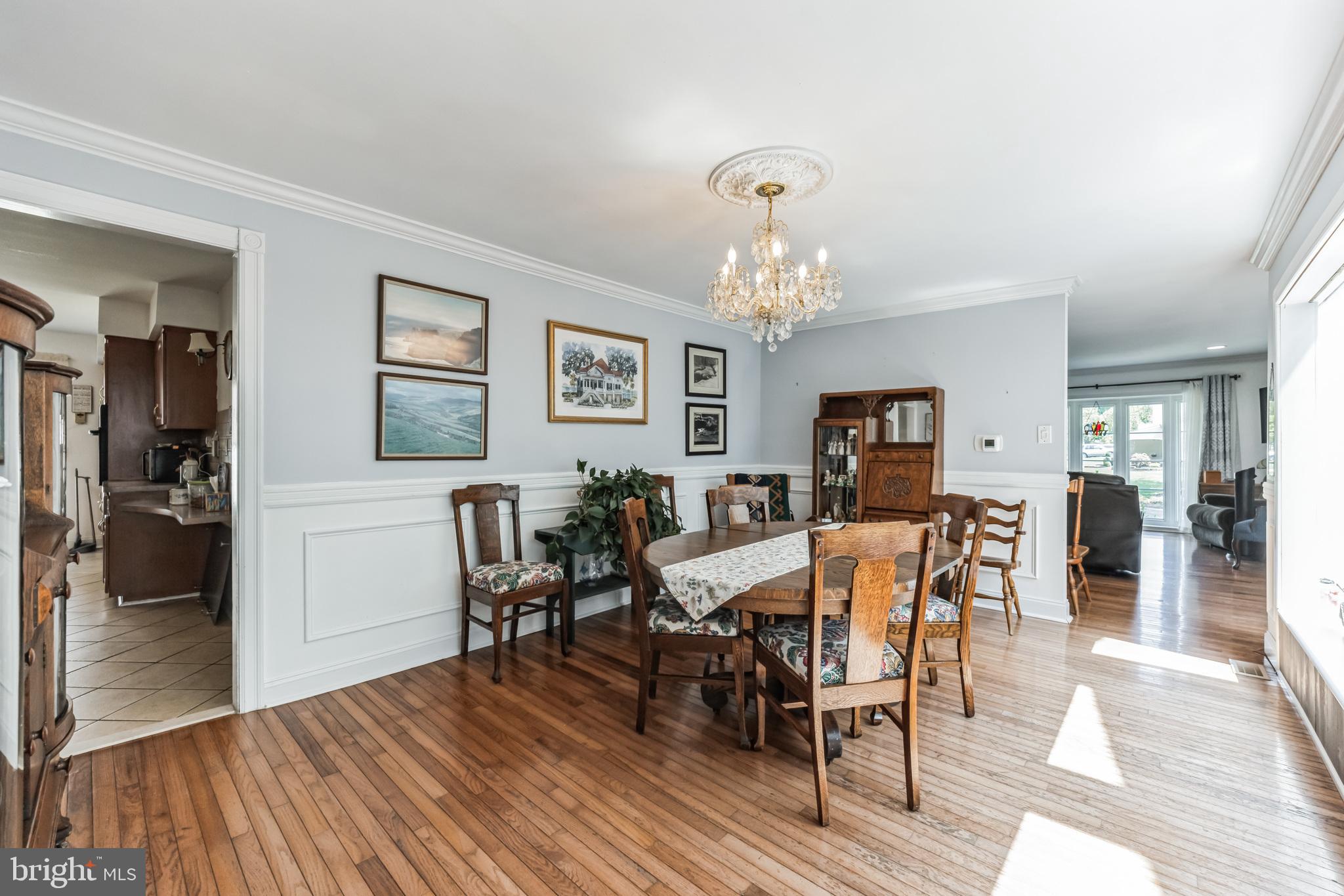 838 Marlowe Road Cherry Hill, NJ 08003 - Photo 9 of 32 Dining area