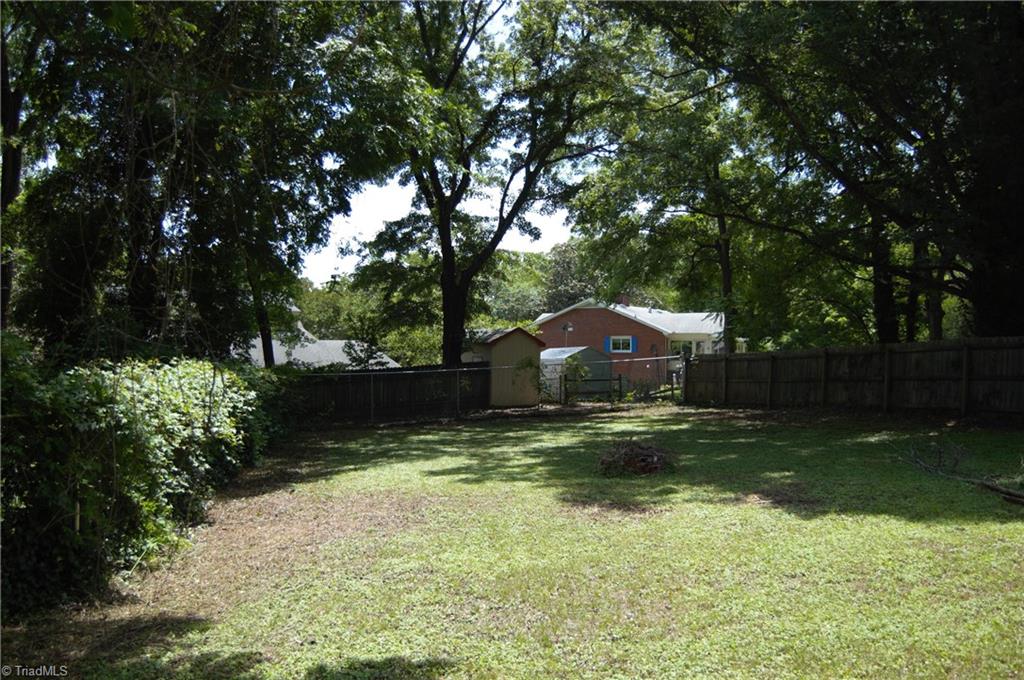 1510 Polo Road Winston-Salem, NC 27106 - Photo 10 of 31