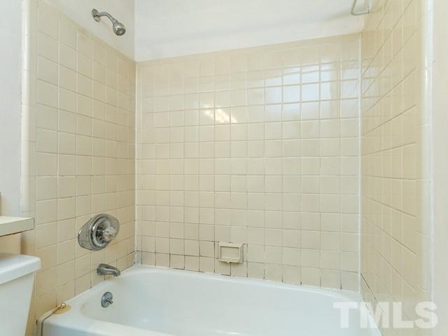 204 Broad Leaf Circle, Unit 204 Raleigh, NC 27613 - Photo 22 of 30