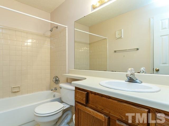 204 Broad Leaf Circle, Unit 204 Raleigh, NC 27613 - Photo 27 of 30