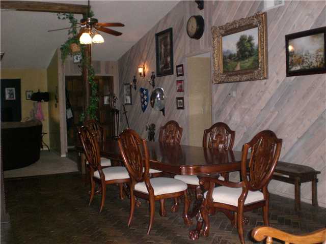 28004 Queensbridge Road Valley Center, CA 92082 - Photo 8 of 9