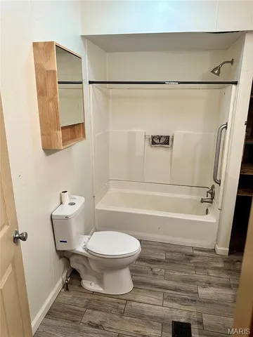 $69,900 | 4903 Columbia Street, Alton, IL 62002