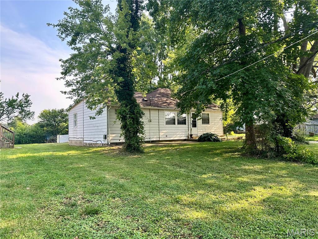 4903 Columbia Street Alton, IL 62002 - Photo 6 of 46