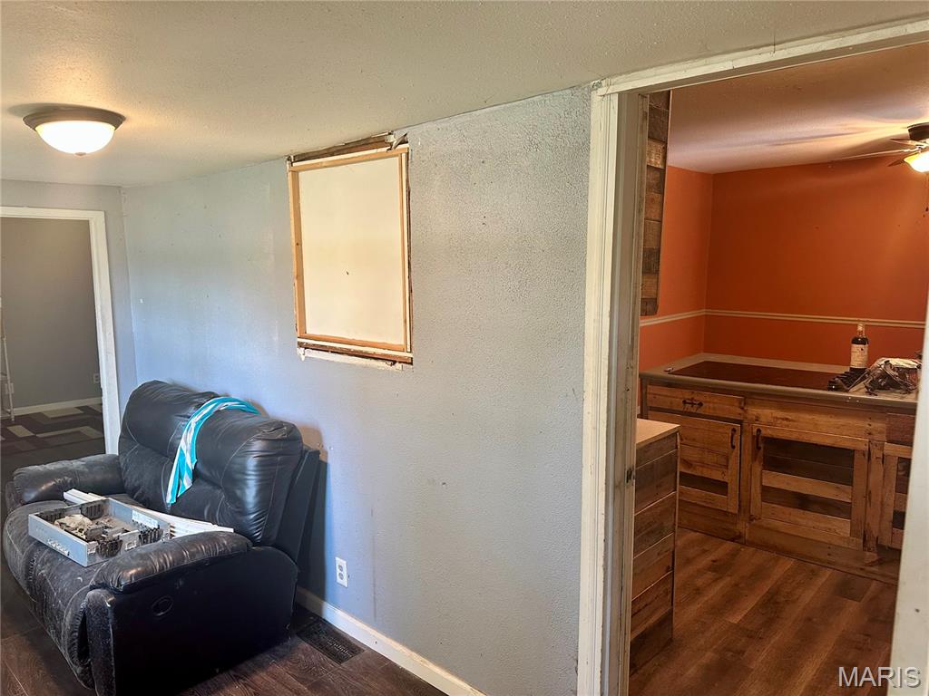 4903 Columbia Street Alton, IL 62002 - Photo 8 of 46